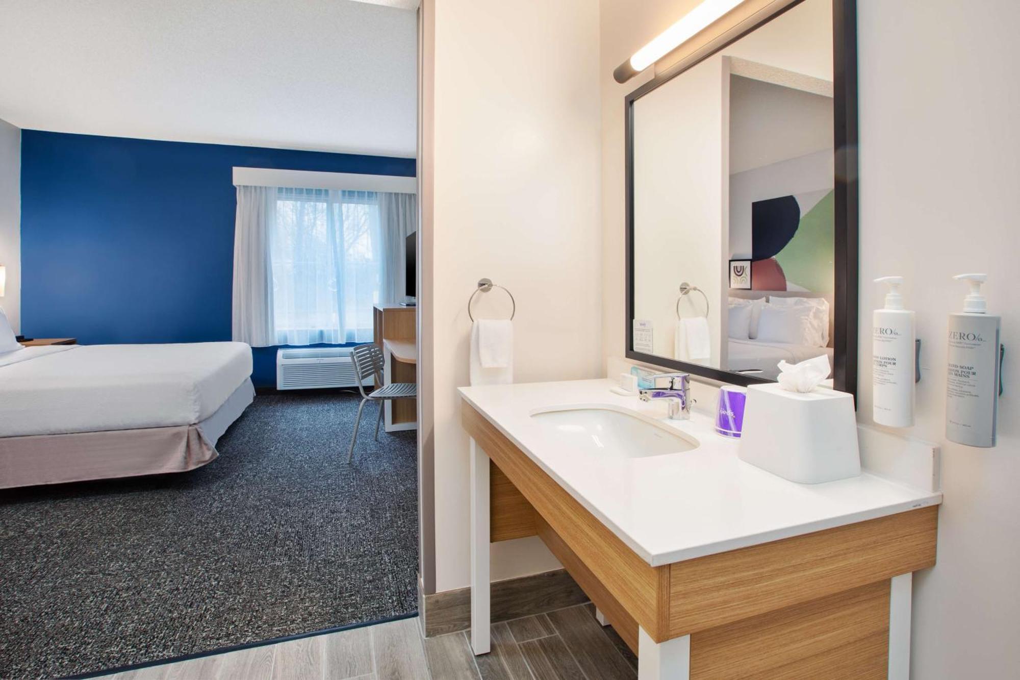 Spark By Hilton Walker Grand Rapids North Exterior foto