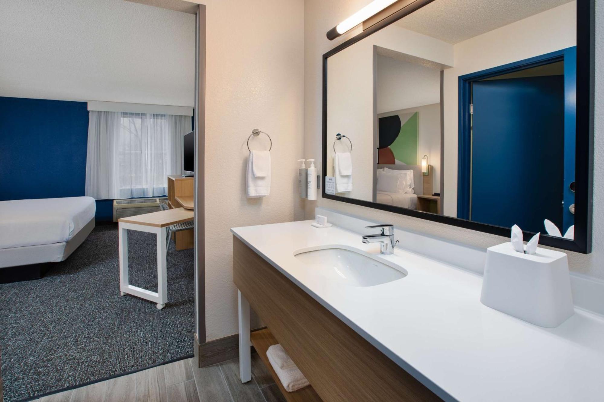Spark By Hilton Walker Grand Rapids North Exterior foto