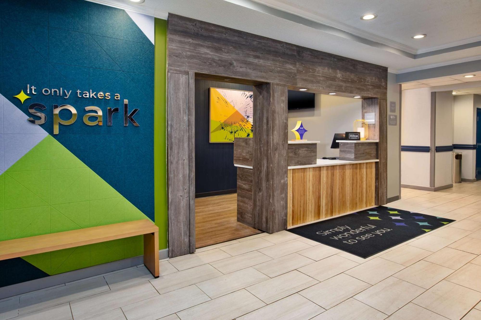 Spark By Hilton Walker Grand Rapids North Exterior foto